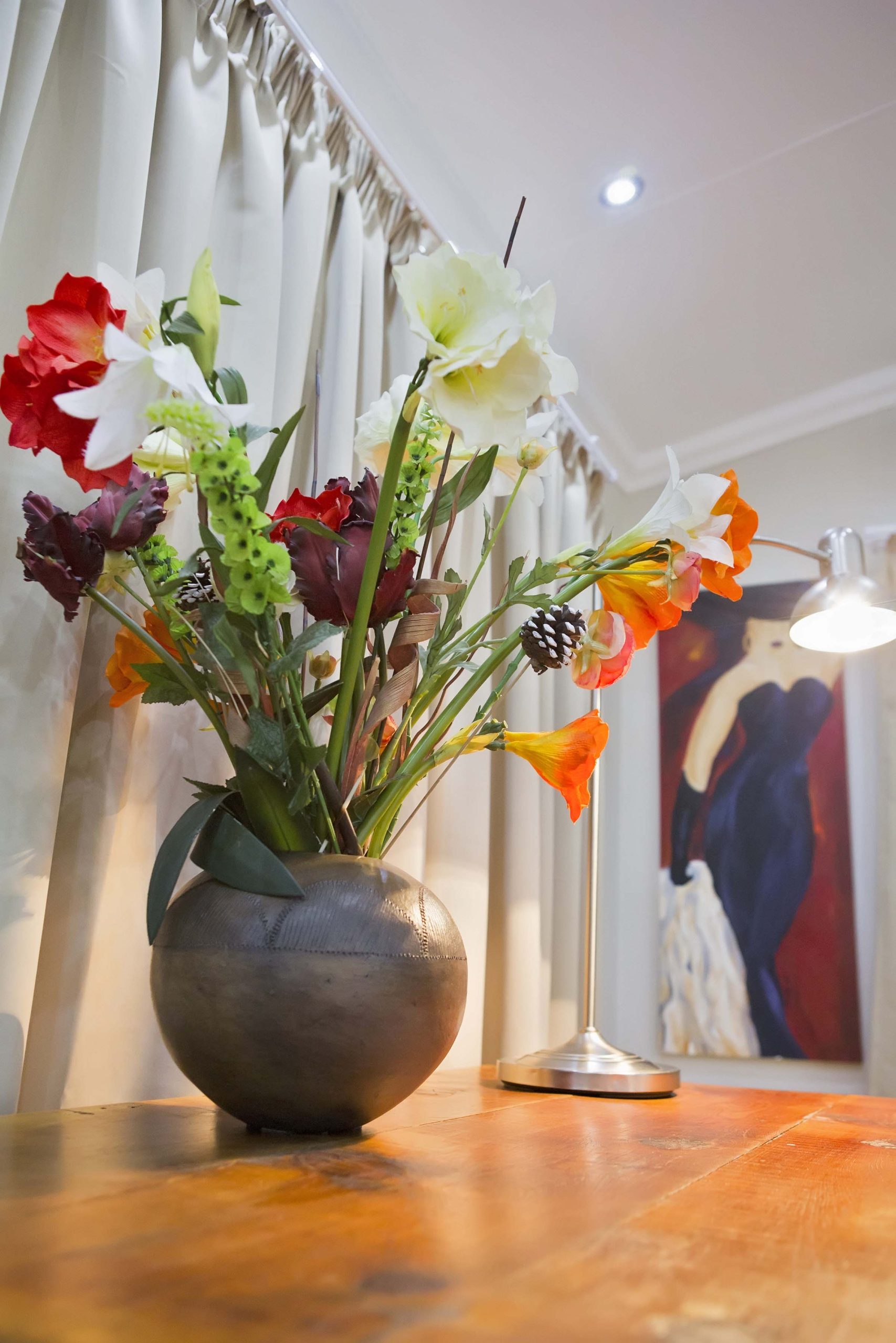 Fresh flowers welcoming guests at Mantovani
